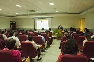 Mr. Shaheen Majeed, President, Sabinsa Worldwide delivers a presentation at the Academia-Industry Collaboration Workshop - 2018 in St. Joseph's College(Autonomous), Bangalore