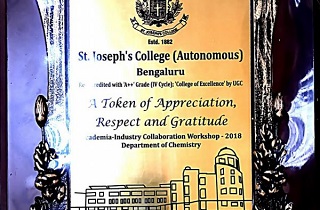 Mr. Shaheen Majeed, President, Sabinsa Worldwide delivers a presentation at the Academia-Industry Collaboration Workshop - 2018 in St. Joseph's College(Autonomous), Bangalore