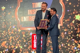 Mr V.G Nair, Senior Advisor & Director, Sami Labs received the award on behalf of Dr. Majeed from Mr Kabir Bedi, Indian Actor & Director, at an event in Mumbai on March 12, 2020.