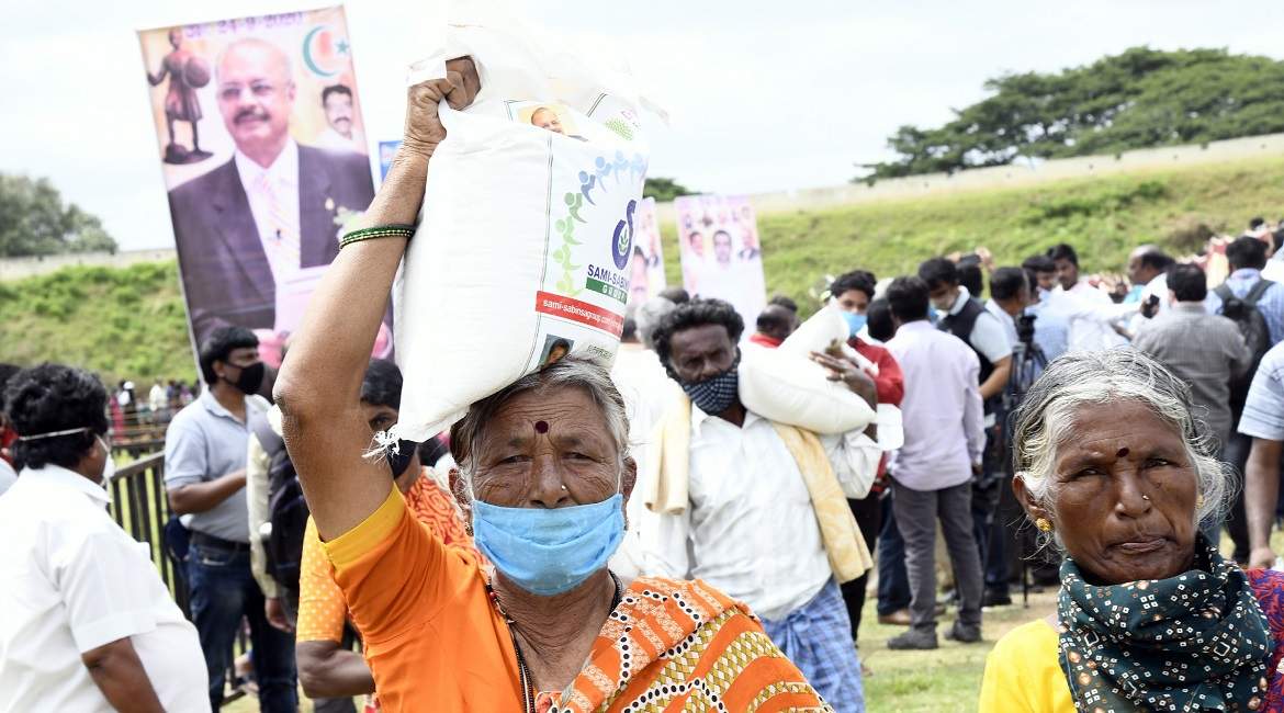 Dr. Majeed Foundation Distributes 5,500 Rice Bags to Needy Communities in Karnataka, India